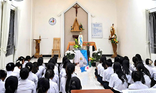 Cộng đoàn Giuse Xóm Nhỏ - Cùng Mẹ khởi đầu niên khóa mới